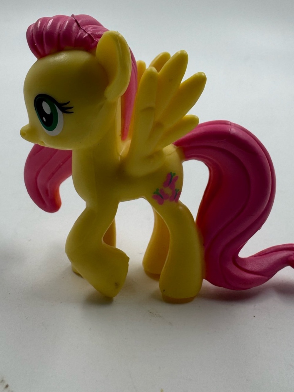 My Little Pony Friendship Is Magic G4 Mini Blind Bag Fluttershy Wave 9